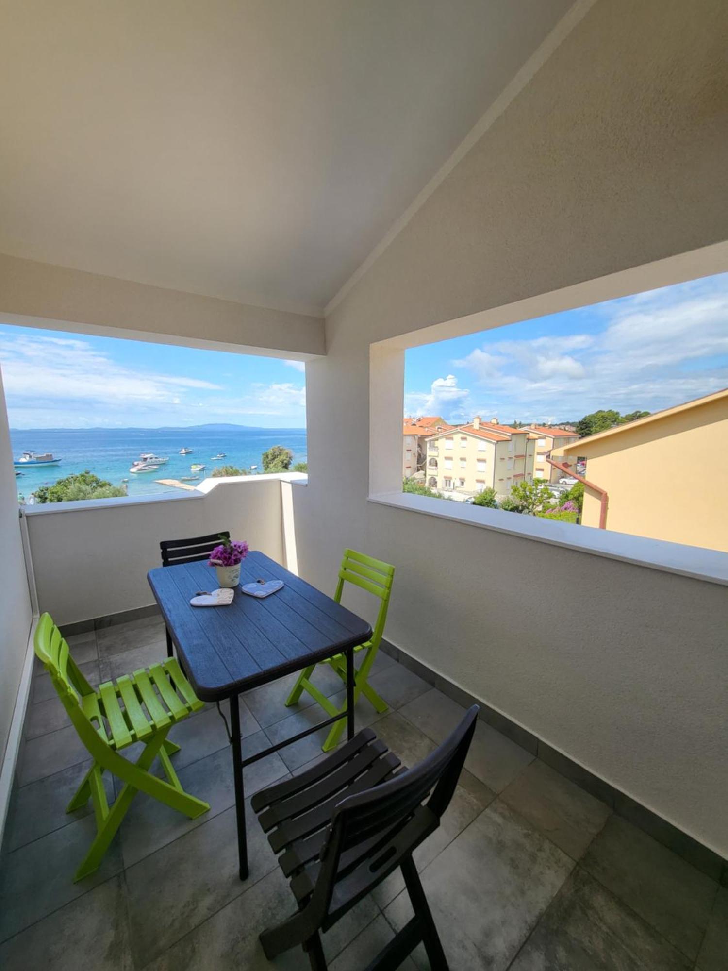 Apartments & Rooms Fam Ribaric Banjol Екстериор снимка
