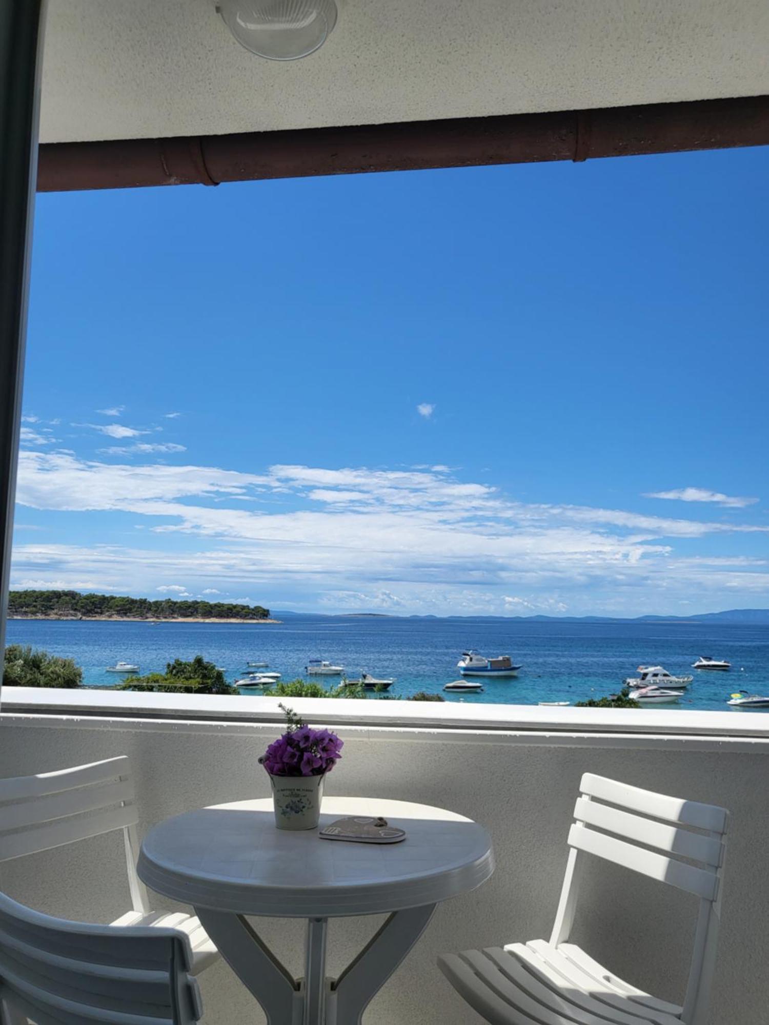Apartments & Rooms Fam Ribaric Banjol Екстериор снимка