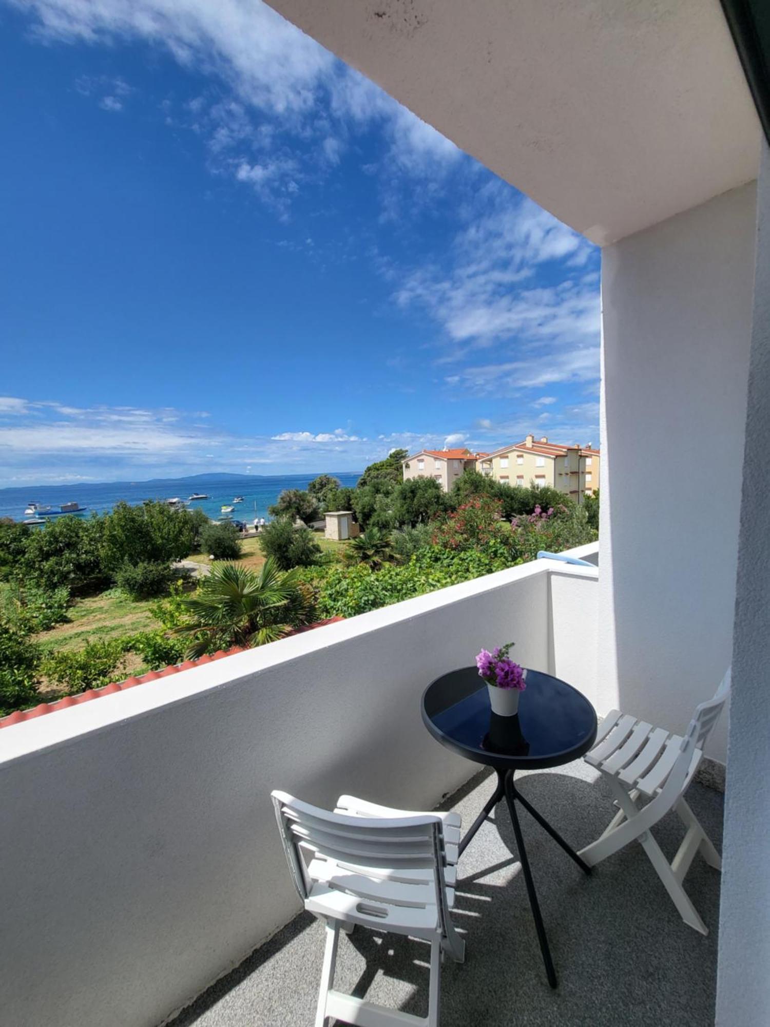 Apartments & Rooms Fam Ribaric Banjol Екстериор снимка
