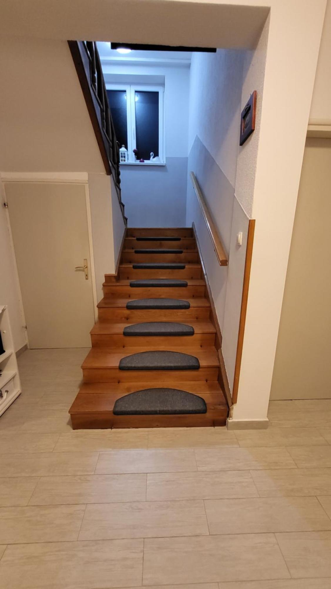 Apartments & Rooms Fam Ribaric Banjol Екстериор снимка