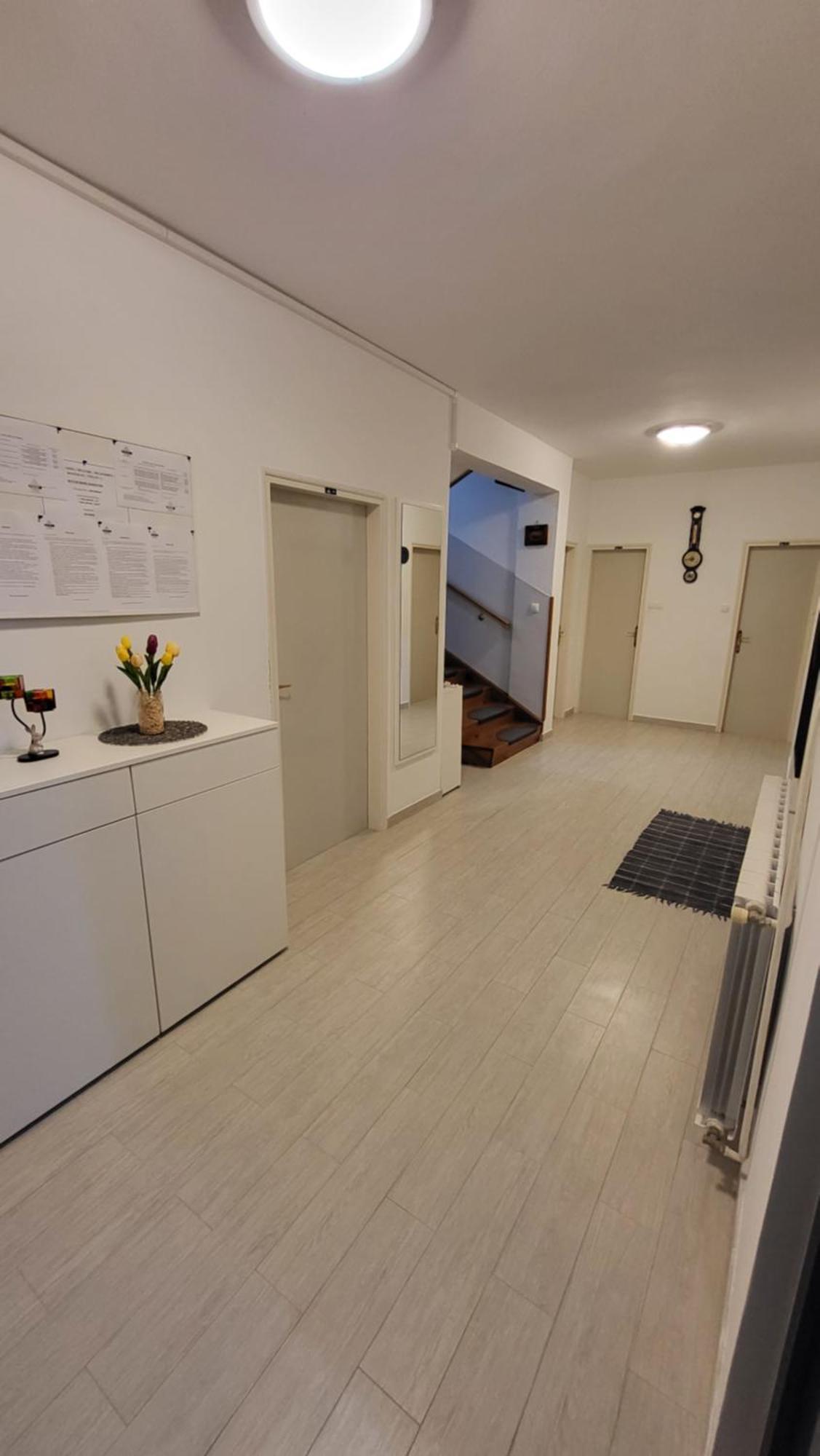 Apartments & Rooms Fam Ribaric Banjol Екстериор снимка